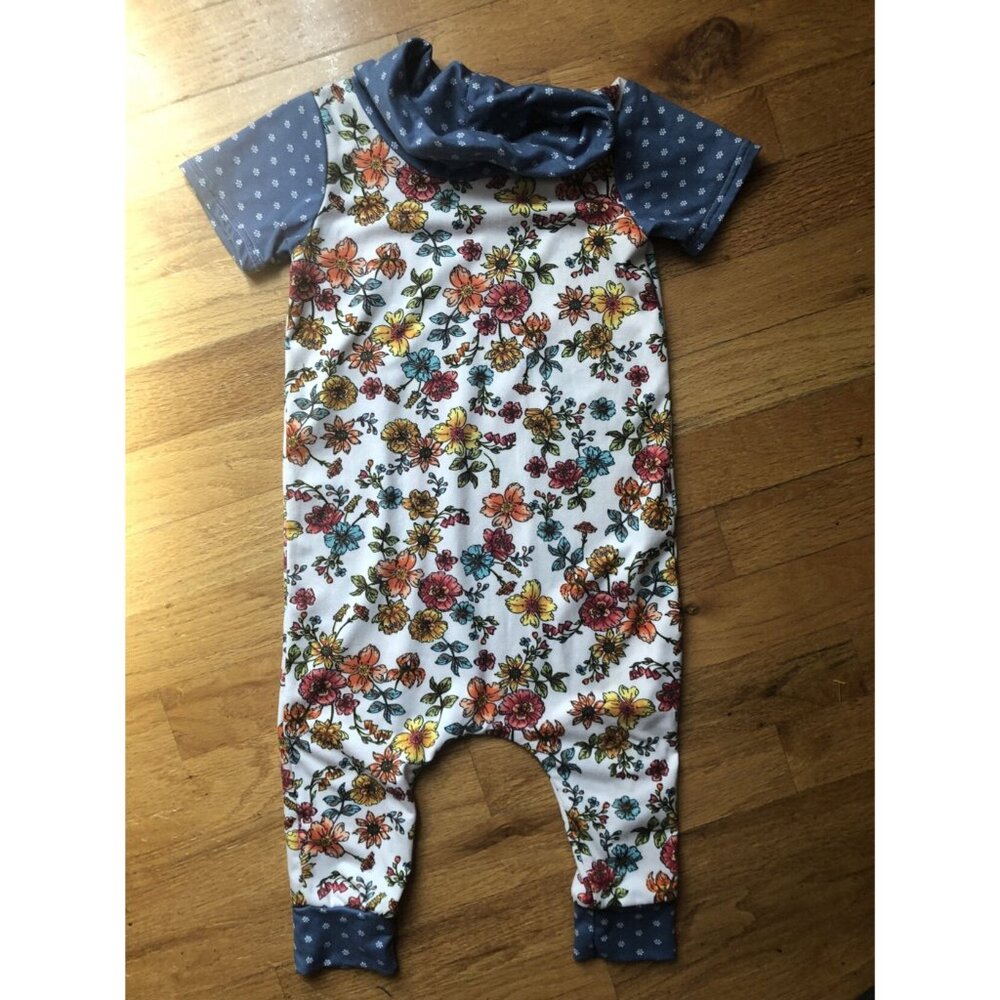Macy Kate Boutique 12-18M Floral Jumpsuit